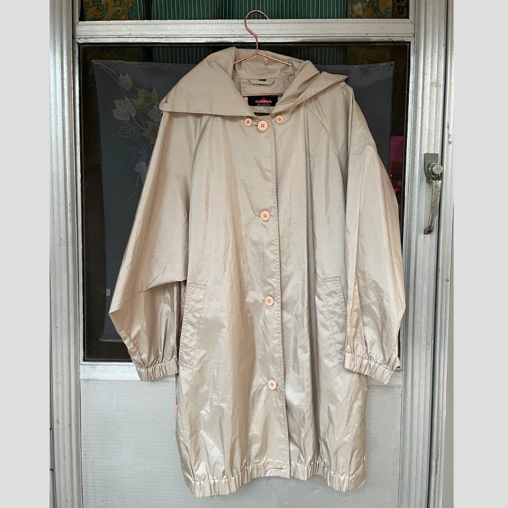 Alorna 80s/90s lightweight iridescent raincoat